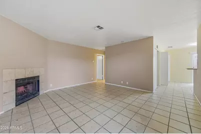 501 W Yukon Drive #Unit 4, Phoenix, AZ 85027 - Photo 6