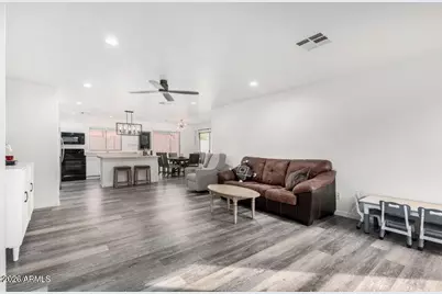 11843 W Cambridge Avenue, Avondale, AZ 85392 - Photo 8