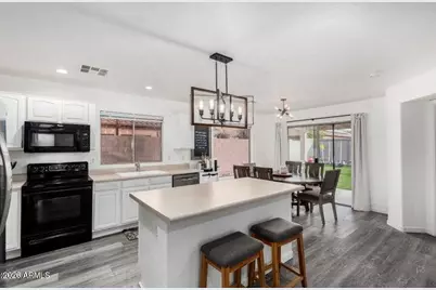 11843 W Cambridge Avenue, Avondale, AZ 85392 - Photo 4