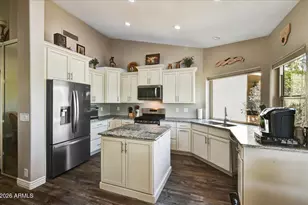 18801 N 89th Ave, Peoria, AZ 85382 - Photo 8