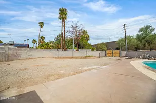 3921 S Kenneth Pl, Tempe, AZ 85282 - Photo 40