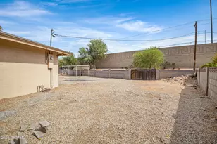 3921 S Kenneth Pl, Tempe, AZ 85282 - Photo 36