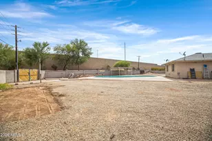 3921 S Kenneth Pl, Tempe, AZ 85282 - Photo 42