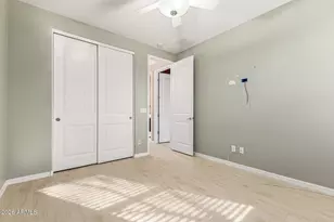 16528 W Lariat Ln, Surprise, AZ 85387 - Photo 16