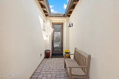 104 E Iloca Lane E, Queen Creek, AZ 85140 - Photo 4