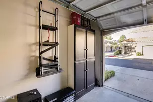 8653 E Royal Palm Rd, Scottsdale, AZ 85258 - Photo 30