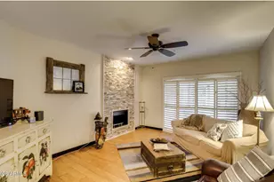 8653 E Royal Palm Rd, Scottsdale, AZ 85258 - Photo 4