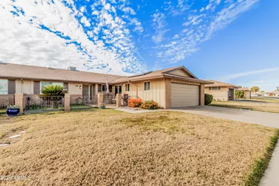 10605 W Roundelay Circle, Sun City, AZ 85351 - Photo 6
