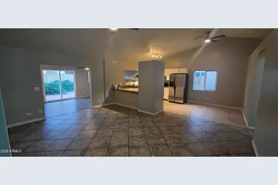 140 W Ivyglen Street, Mesa, AZ 85201 - Photo 2