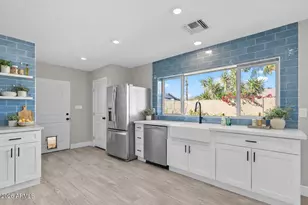 2366 E Becker Ln, Phoenix, AZ 85028 - Photo 2