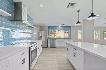 2366 E Becker Lane, Phoenix, AZ 85028 - Photo 6