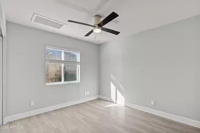 2366 E Becker Lane, Phoenix, AZ 85028 - Photo 16