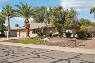 12514 W Limewood Dr, Sun City West, AZ 85375 - Photo 30