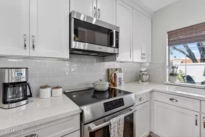 9889 E Topaz Drive, Scottsdale, AZ 85258 - Photo 22