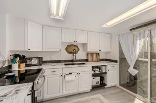 7854 E Parkview Dr, Mesa, AZ 85208 - Photo 8