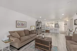 7854 E Parkview Dr, Mesa, AZ 85208 - Photo 4