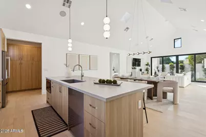 6330 N 10th Drive, Phoenix, AZ 85013 - Photo 14