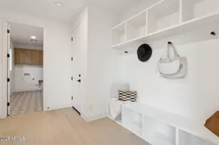 6330 N 10th Dr, Phoenix, AZ 85013 - Photo 32