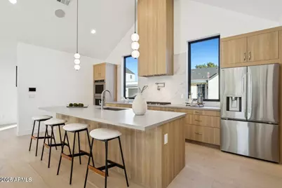 6330 N 10th Drive, Phoenix, AZ 85013 - Photo 12