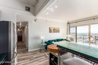 4750 N Central Avenue #J17, Phoenix, AZ 85012 - Photo 12