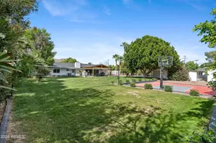 5339 E Osborn Rd, Phoenix, AZ 85018 - Photo 34