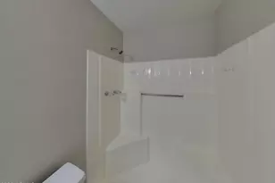 6431 W Hatcher Rd, Glendale, AZ 85302 - Photo 8