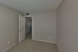 6431 W Hatcher Rd, Glendale, AZ 85302 - Photo 10