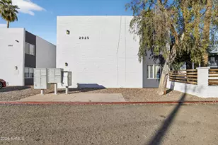 2925 N 38th St, Phoenix, AZ 85018 - Photo 2