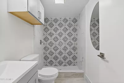 2925 N 38th Street #2, Phoenix, AZ 85018 - Photo 16