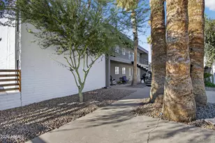 2925 N 38th St, Phoenix, AZ 85018 - Photo 4