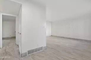 2925 N 38th St, Phoenix, AZ 85018 - Photo 12