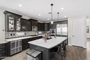 554 E Benrich Dr, Gilbert, AZ 85295 - Photo 2