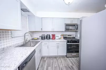 2101 W Glenn Drive, Phoenix, AZ 85021 - Photo 16