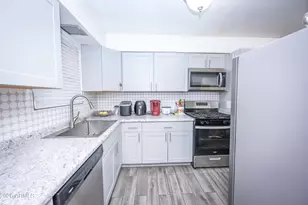 2101 W Glenn Dr, Phoenix, AZ 85021 - Photo 16