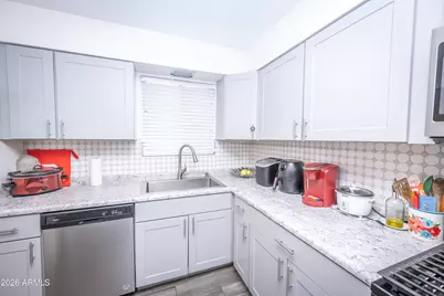 2101 W Glenn Drive, Phoenix, AZ 85021 - Photo 18