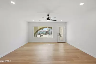 3124 E Dahlia Drive, Phoenix, AZ 85032 - Photo 10