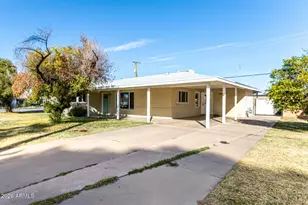 3930 E Oak St, Phoenix, AZ 85008 - Photo 2