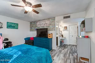 5025 W Frier Dr, Glendale, AZ 85301 - Photo 14