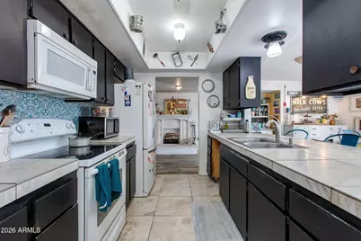 5025 W Frier Drive, Glendale, AZ 85301 - Photo 12