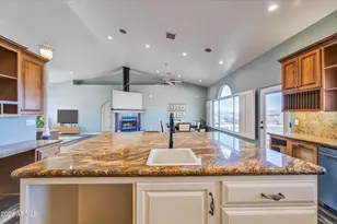 806 N Mesquite Dr, Saint David, AZ 85630 - Photo 36