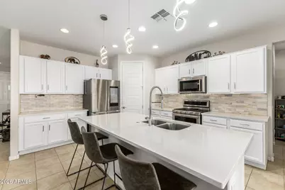 5659 N 87th Drive, Glendale, AZ 85305 - Photo 2