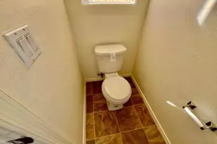 2323 W Carson Rd, Phoenix, AZ 85041 - Photo 8