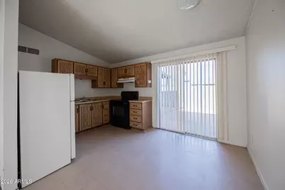 3646 N 67th Avenue #15, Phoenix, AZ 85033 - Photo 10