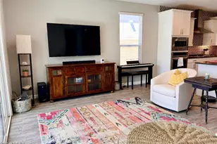 2045 East Charlotte Dr, Phoenix, AZ 85024 - Photo 10