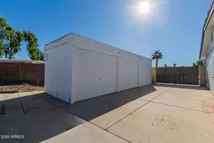 10629 N 45th Dr, Glendale, AZ 85304 - Photo 40