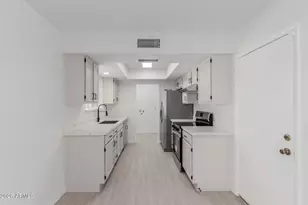 10629 N 45th Dr, Glendale, AZ 85304 - Photo 16