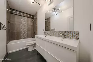 353 E Thomas Rd, Phoenix, AZ 85012 - Photo 32