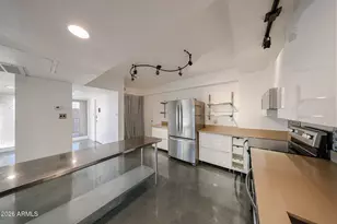 353 E Thomas Rd, Phoenix, AZ 85012 - Photo 1