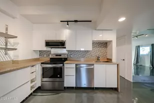 353 E Thomas Rd, Phoenix, AZ 85012 - Photo 8