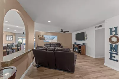 4308 W Yorkshire Drive, Glendale, AZ 85308 - Photo 14